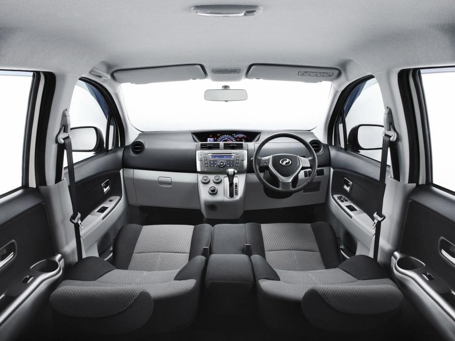  Perodua Alza 2009 года  (фото 10 из 18)